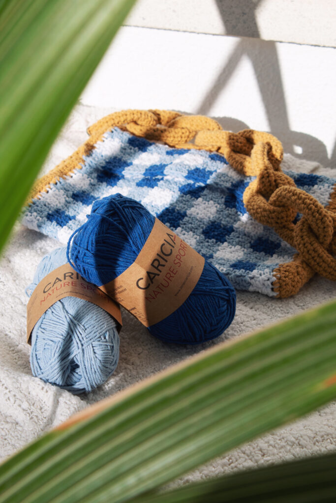 Descubre cómo tejer el patrón bolso crochet cuadrado Nature Sport.